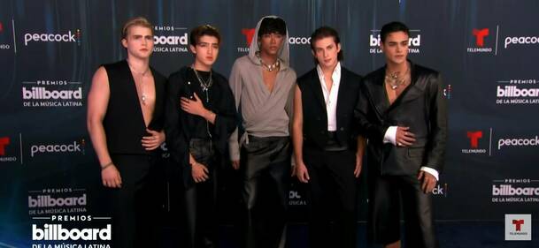 Santos Bravos: Look en Premios Billboard de la Música Latina 2026