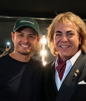 Chicharito Hernández canta con Cristian Castro ‘Volcán’ de José José